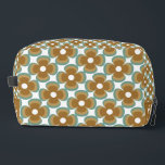 Trousse De Toilette Trendy Teal Caramel Retro Groovy Flowers Seamless<br><div class="desc">Discover a teal and caramel retro groovy flowers seamless pattern,  perfect for wallpaper,  bedding,  kitchen and dining décor,  home accessories,  stationery,  sports gear,  and stylish bags for a coordinated vintage-inspired look.</div>