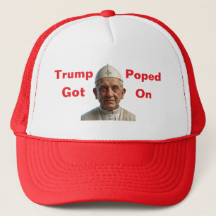 Trump a été éclaboussé sur une casquette de camion