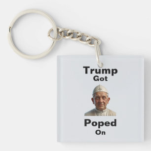 Trump s'est fait enculer sur un porte-clés