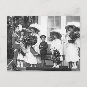 Tsar de Russie avec ses enfants Carte postale