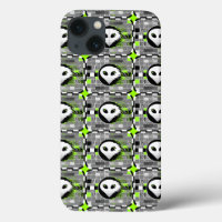 TV Alien Multi iPhone à peine là coque