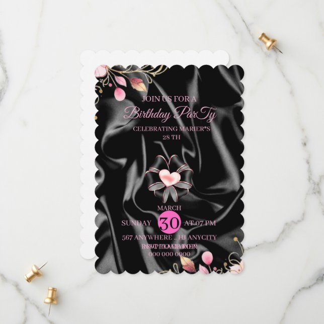 Twenty Ate Birthday Invitation Hand Drawn Scribble (Devant/Arrière en situation)