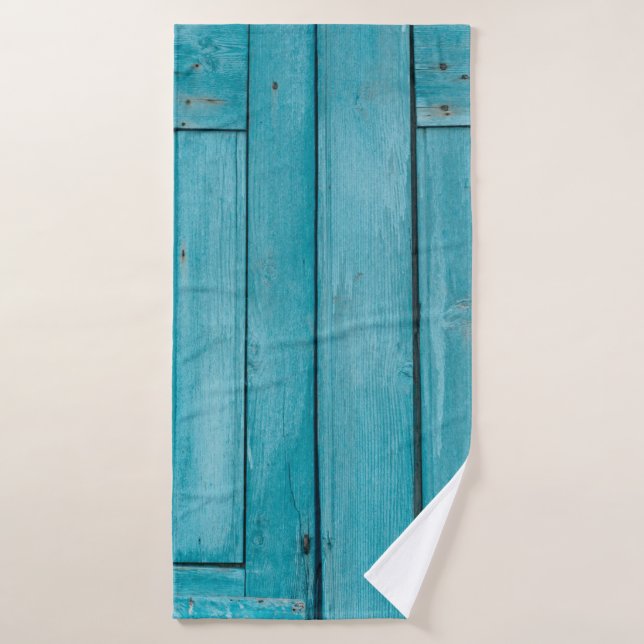 Two gray wooden doors (Serviette de bain)