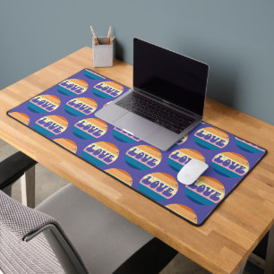 Typographie D'Amour Rétro Sur Les Rayures De Couch