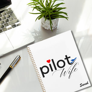 Typographie de la femme pilote et avion Simple, mi