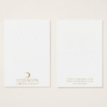 Typographie Gold Moon à oreille bijoux carte d'aff<br><div class="desc">Une simple carte blanche à oreille simple avec le nom d'entreprise de la typographie décorative et le logo de la lune d'or. Les petits trous imprimés sont pour le placement de l'oreille si besoin, sinon vous pouvez supprimer les trous. Les coupes sont simulées dans l'illustration. L'oeuvre sera imprimée comme indiqué...</div>