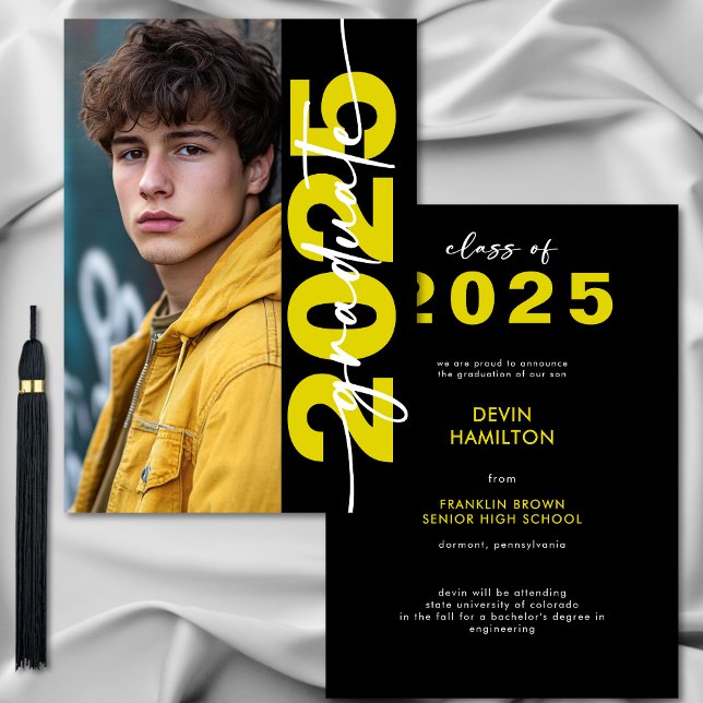 Typographie jaune moderne gras Faire-part graduée (Modern Bold Yellow Typography Grad Announcement)