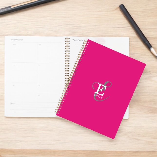 Typographie Monogramme Stylé Feminine Rose Chaud (Personalize with your name and monogram initial.)