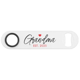 Typographie simple noire et rouge Nouvelle grand-m