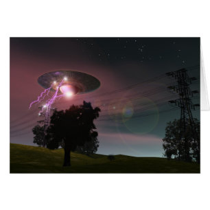 UFO au-dessus de carte des lignes à  haute tensi