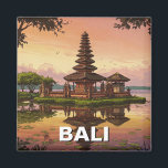 Ulun Danu Temple Bali Indonésie Magnet<br><div class="desc">Le temple Ulun Danu Beratan, souvent simplement appelé Temple Ulun Danu, est l'un des monuments les plus emblématiques et pittoresques de Bali, Indonésie. Niché sur les rives du lac Beratan, dans les hautes terres du centre de Bedugul, ce temple de l'eau hindou-bouddhiste semble flotter sur le lac lorsque le niveau...</div>