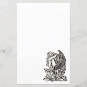 Un ange endormi sur la pierre