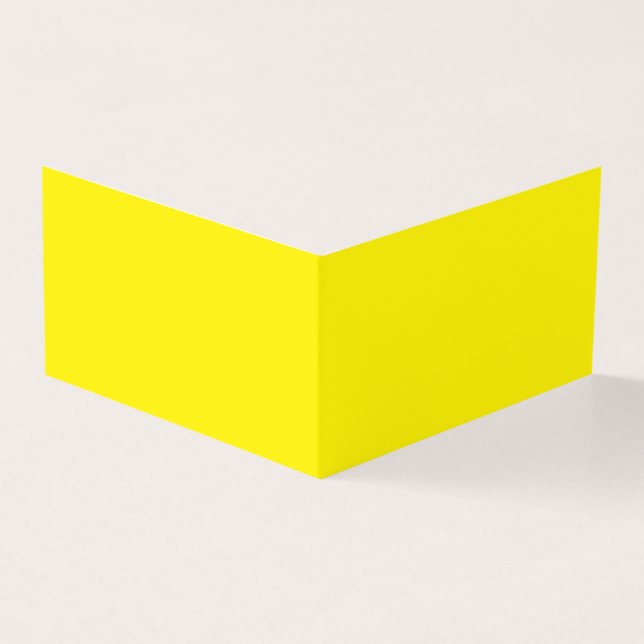 un arrière - plan jaune avec une bordure noire (Outside)