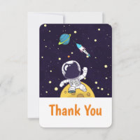 Un astronaute flotte en Merci spatial