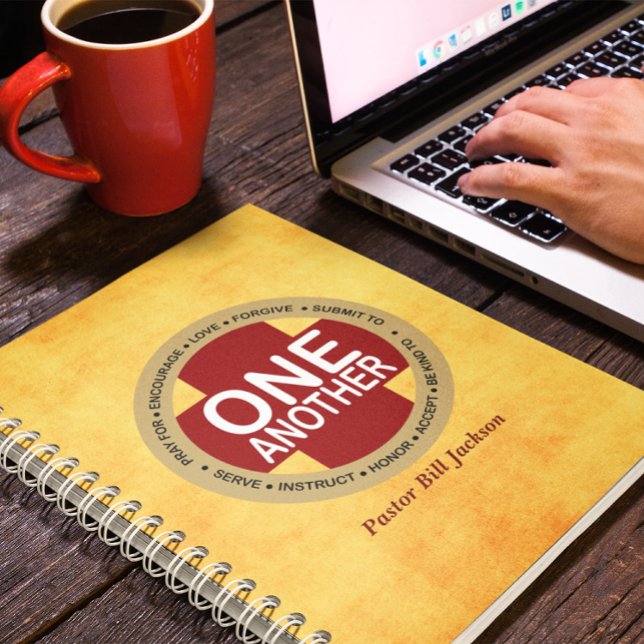 Un autre au service des autres membres du clergé (Créateur téléchargé)