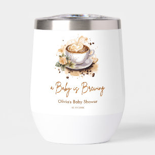 Un bébé brasse du Baby shower café Brown