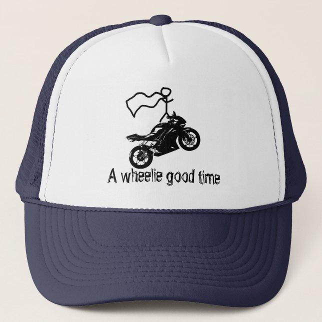 Un bon casquette de temps de wheelie. Par Moto (Devant)