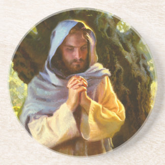 Un distillateur et des dessous de verre de pierre