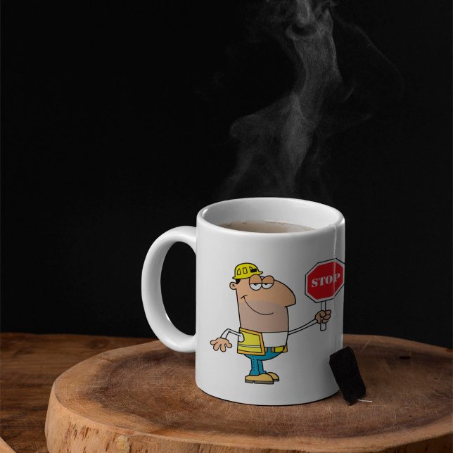 Un Homme Avec Un Signe Stop Café Mug (Créateur téléchargé)