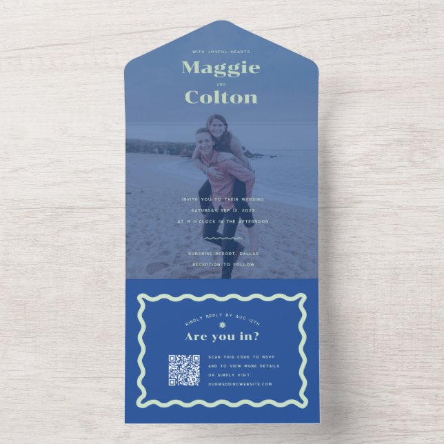 Un Mariage de marguerite tout en une invitation (À l'intérieur)