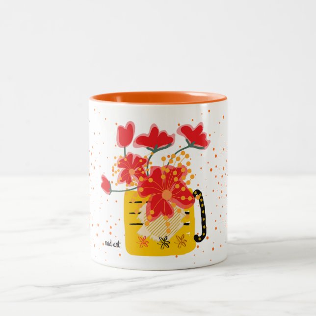Un mug à café Two-Tone avec un bouquet de fleurs (Centre)