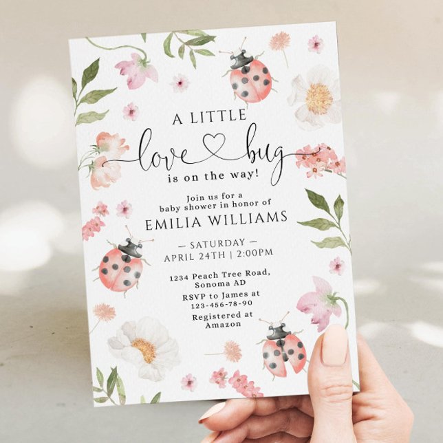 Un petit amour arrive invitation à une baby shower (Créateur téléchargé)