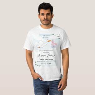 Un petit bébé est en route T-Shirt