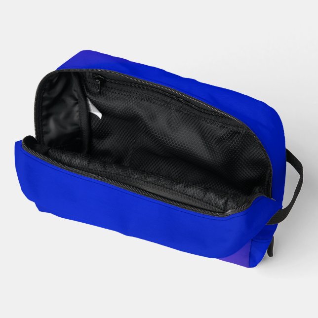 Un sac à fermeture éclair bleu vibrant avec un sub (Ouvrir)