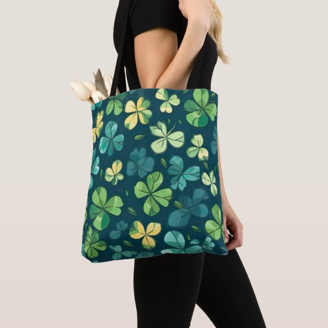 un sac de trèfle à quatre feuilles de chance (De près)