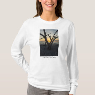 Un T-shirt à manches longues au lever de soleil
