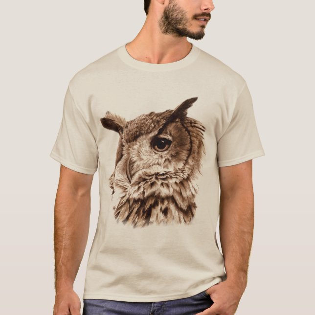 Un T-shirt plus ancien et plus sage d'art de hibou (Devant)