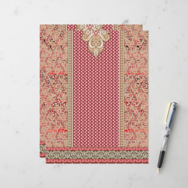 un tapis rouge et beige à la bordure en or (Devant/Arrière en situation)