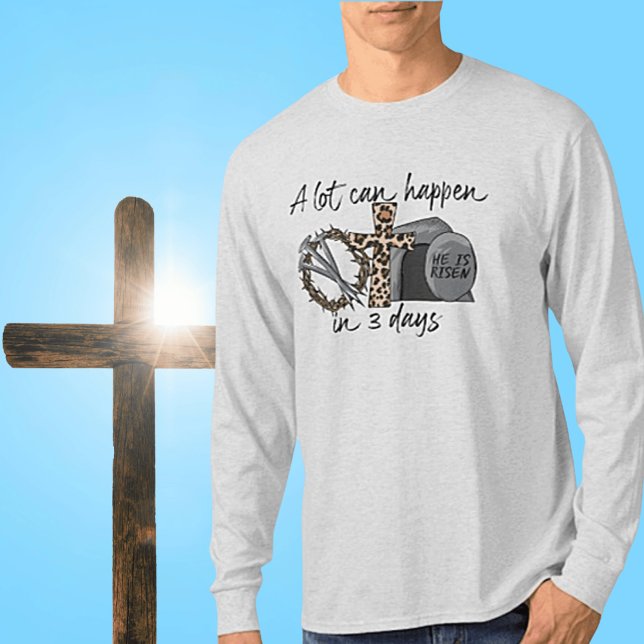 Un tas de choses peuvent arriver en T-shirt à manc (Créateur téléchargé)