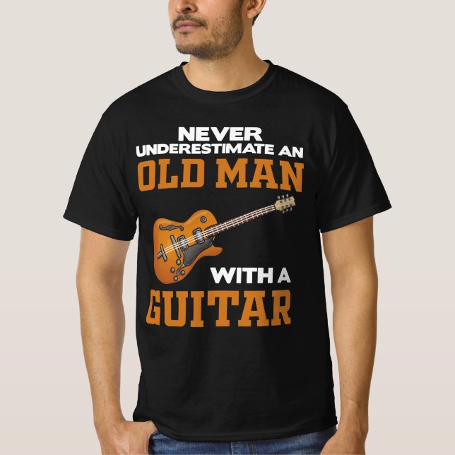 Un Vieux Homme Avec Un T-shirt noir Guitare (Devant)