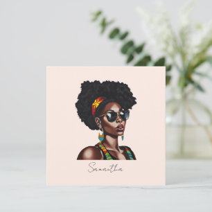 Une Africaine Américaine avec lunettes de soleil c
