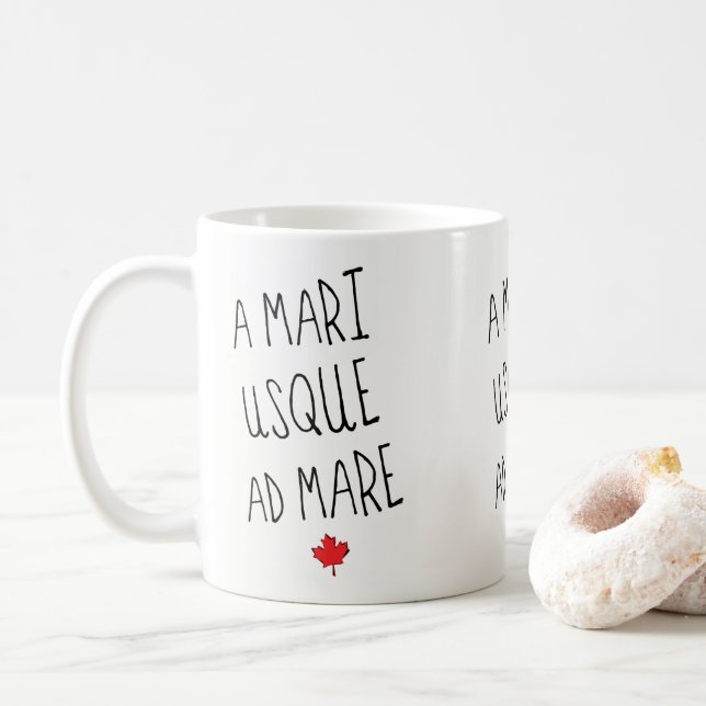 Une devise de Mari Usque Ad Mare Mug Canada (Avec donut)
