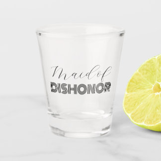 Une domestique de Dishonor Bachelorette en verre d