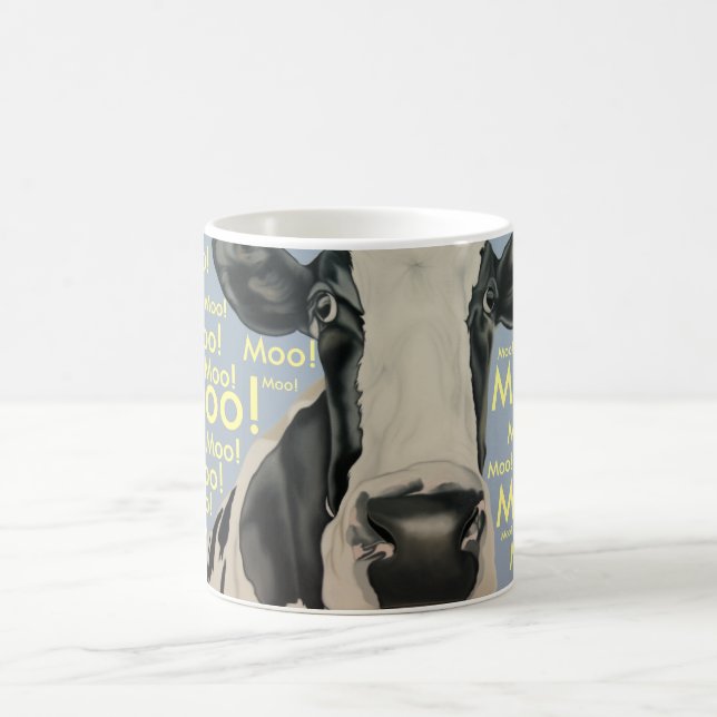 "Une expérience de Mooving "sa une tasse de vache (Centre)