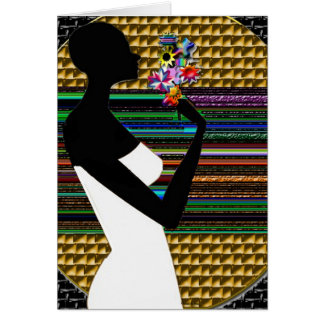 Une femme africaine au coucher du soleil avec des