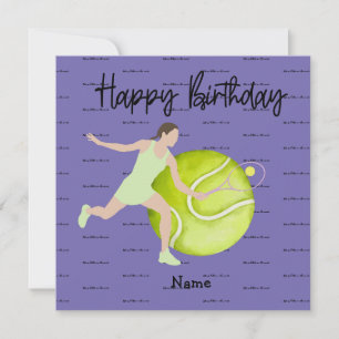 Une femme de tennis joue Joyeux Anniversaire pour 