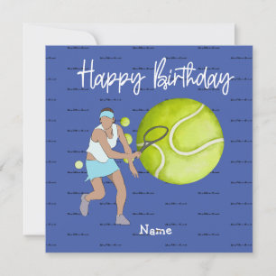 Une femme de tennis joue Joyeux Anniversaire pour 