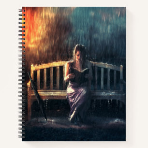 Une femme qui lit un livre sous la pluie