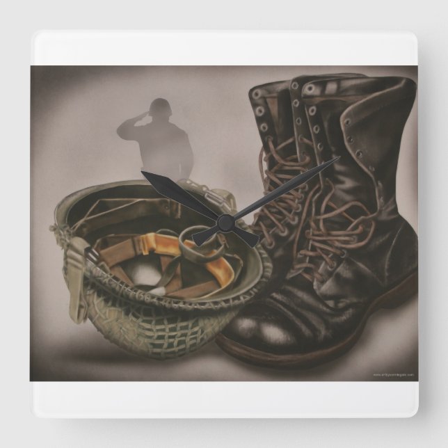 Une horloge militaire sur le thème du soldat (Recto)