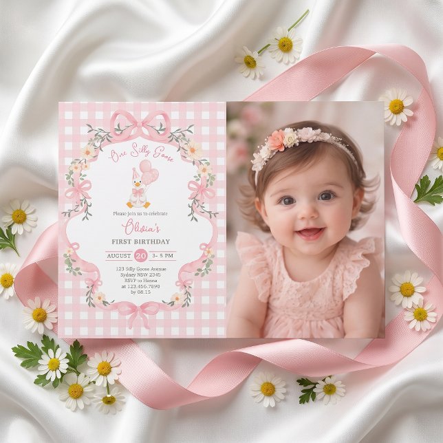 Une invitation d'anniversaire fille à l'arc-en-cie (Créateur téléchargé)