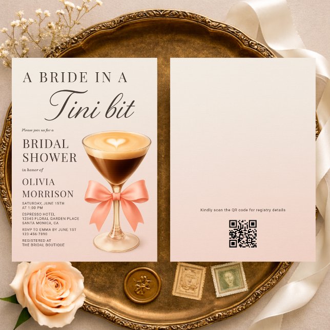 Une mariée dans un faire-part de douche de mariage (Créateur téléchargé)