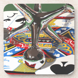 Une paire de crics, dessous de verre en plastique