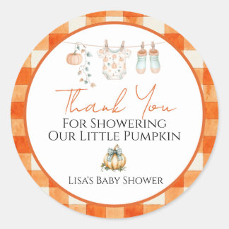 Une petite étiquette de cadeau de baby shower d'au