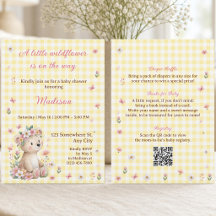 Une petite invitation de baby shower avec des fleu