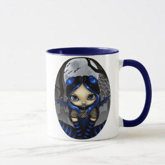 "Une petite" tasse timbrée