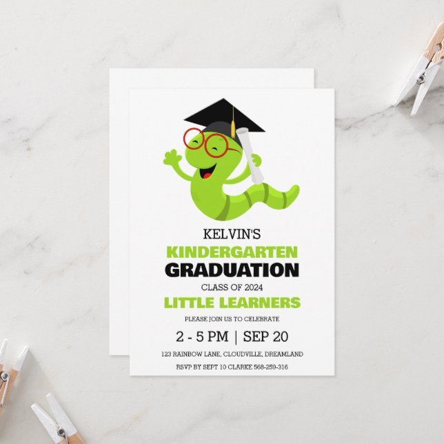 Une simple invitation à la remise des diplômes de  (Devant/Arrière en situation)